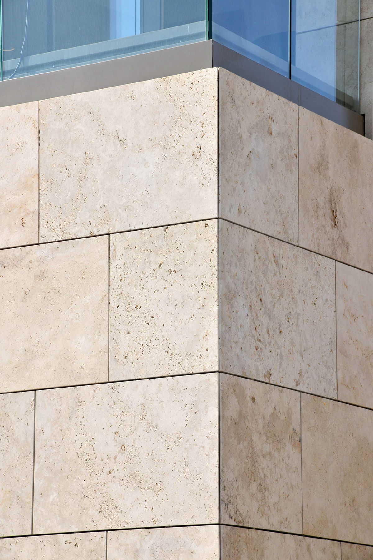 Light Travertine Cross Cut